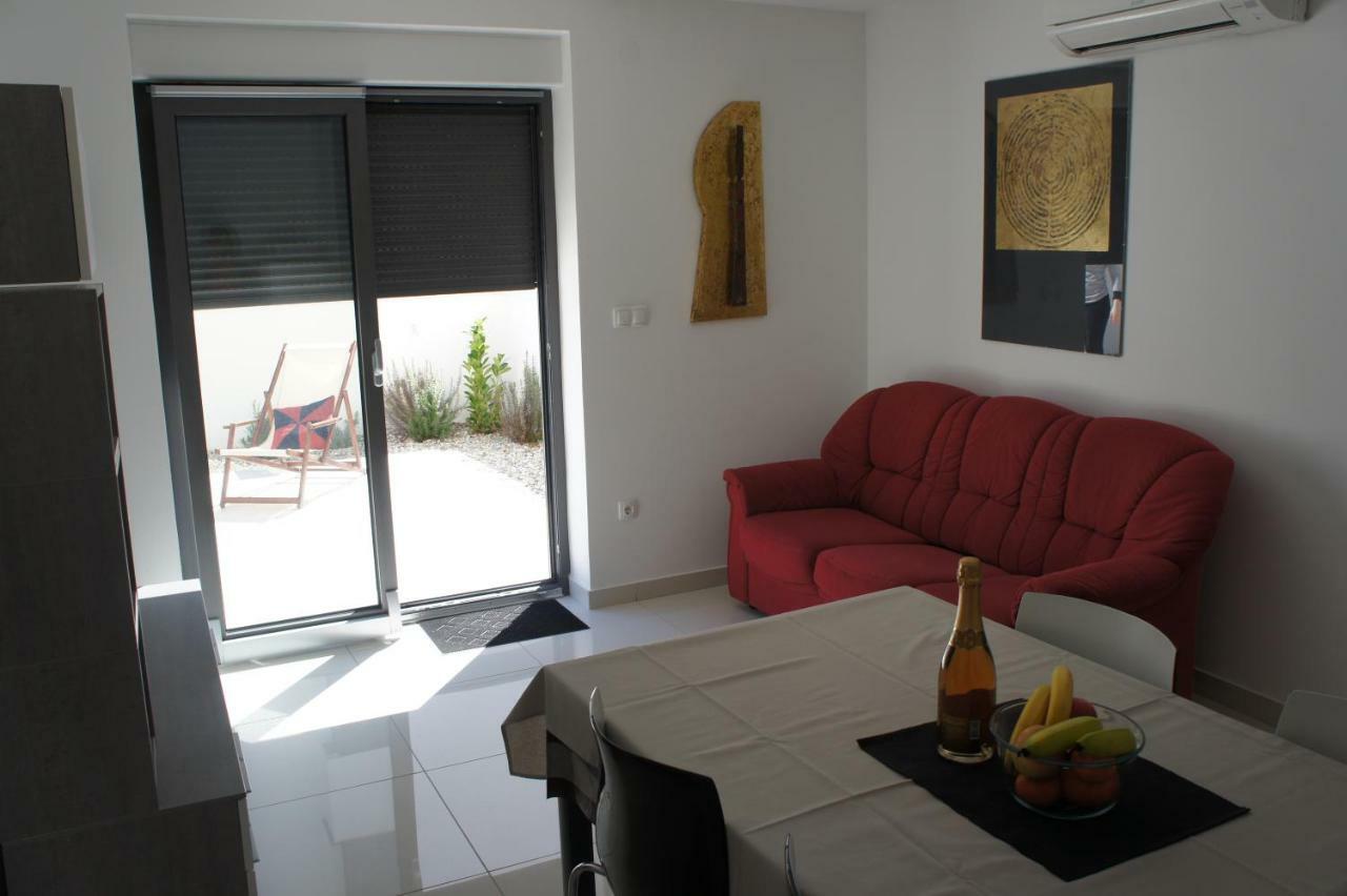Apartment White Вантачичі Екстер'єр фото